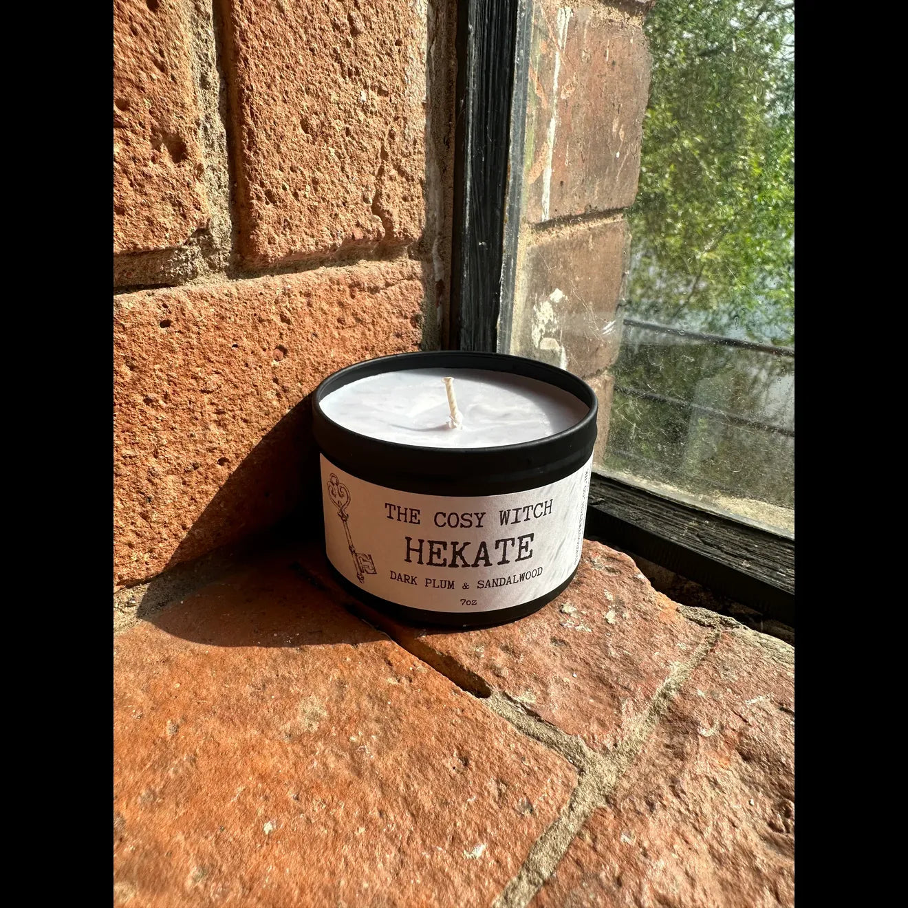 Hekate - Goddess Candle - Dark Plum & Sandalwood