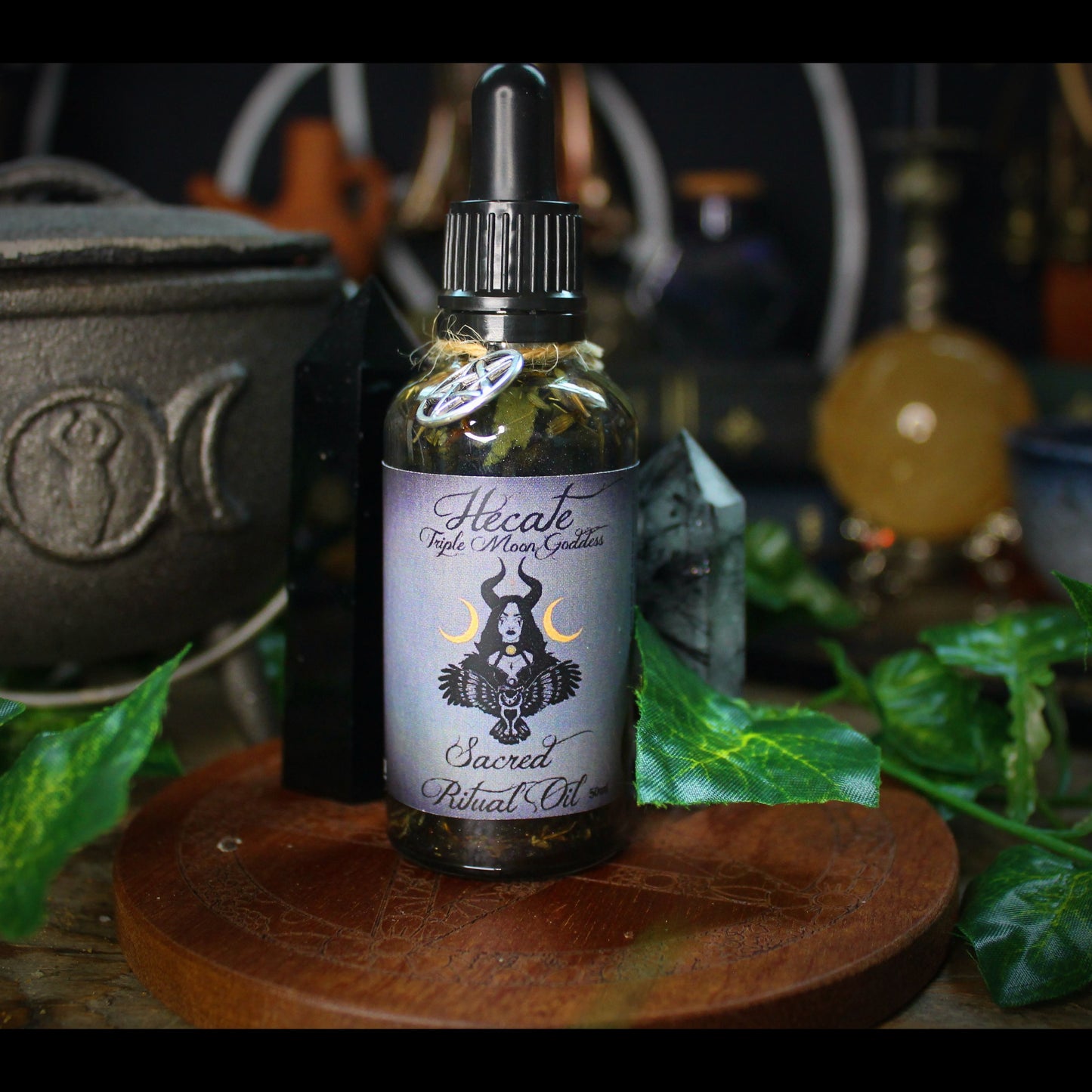 Hecate Triple Moon Ritual Oil