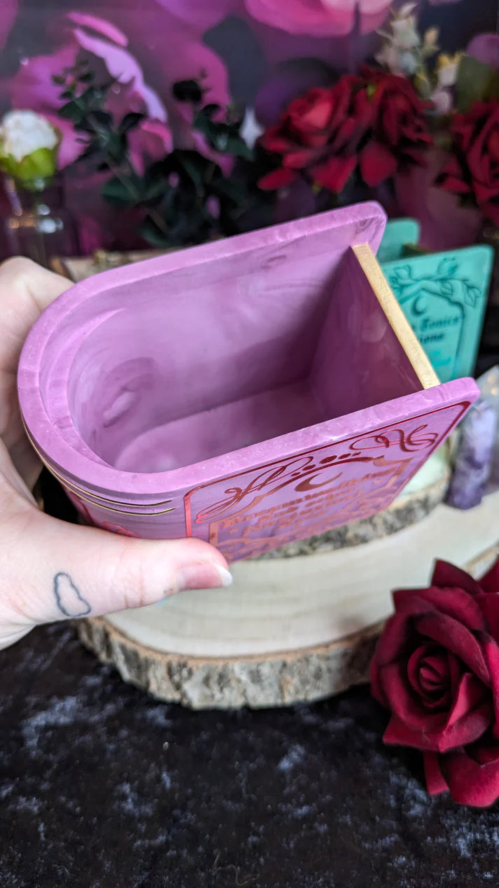 Dreamwalking Book Pot