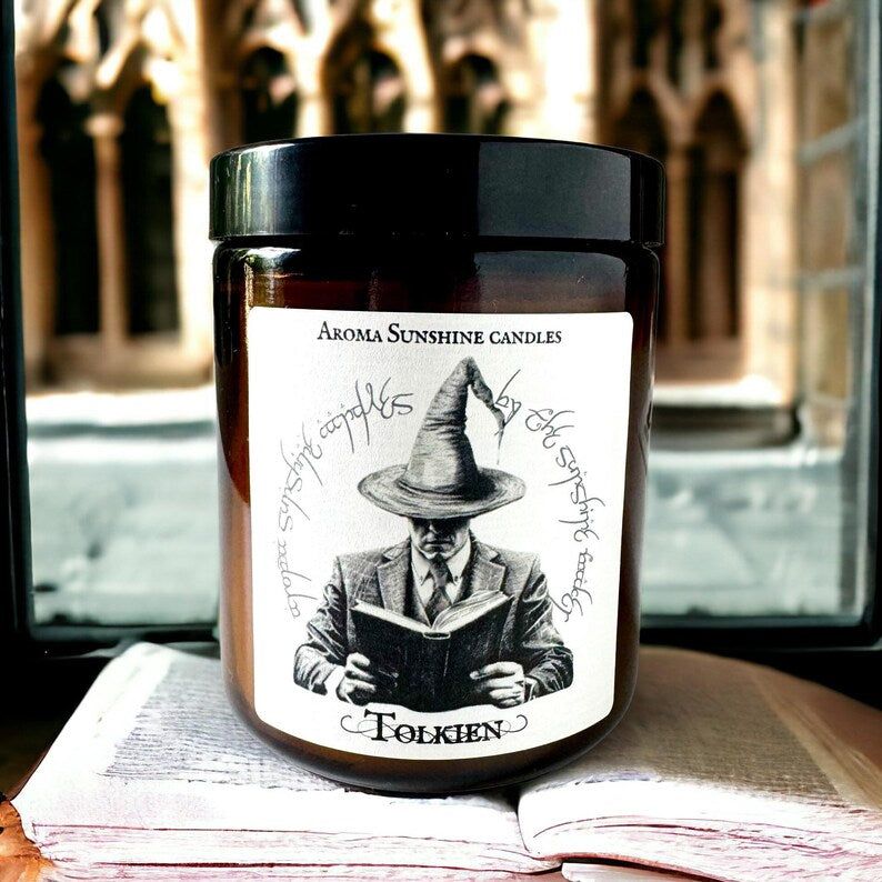 Tolkien Candle